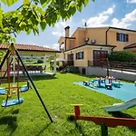 Helena By Interhome