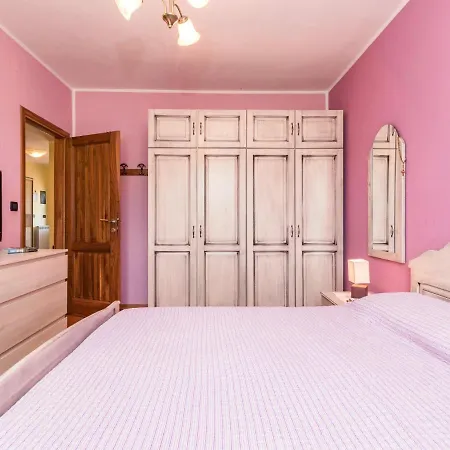 Holiday home Helena - Ipc131 By Interhome *