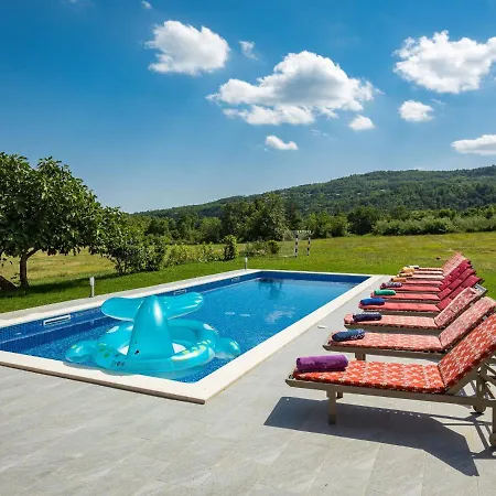 Holiday home Helena - Ipc131 By Interhome *