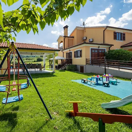 Helena - Ipc131 By Interhome